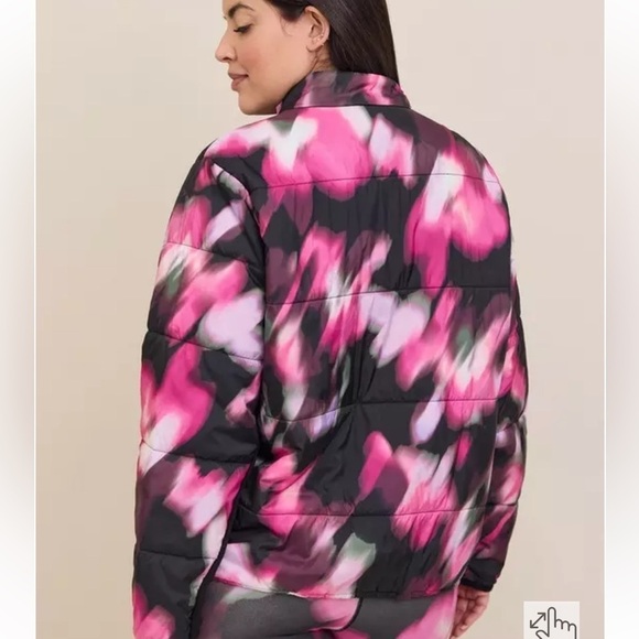 *NEW* Torrid Happy Camper Puffer Active Pullover - Picture 3 of 16